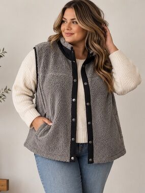 Natural Reflections Sherpa Fleece Vest Oversized Gray Black Cabin Western